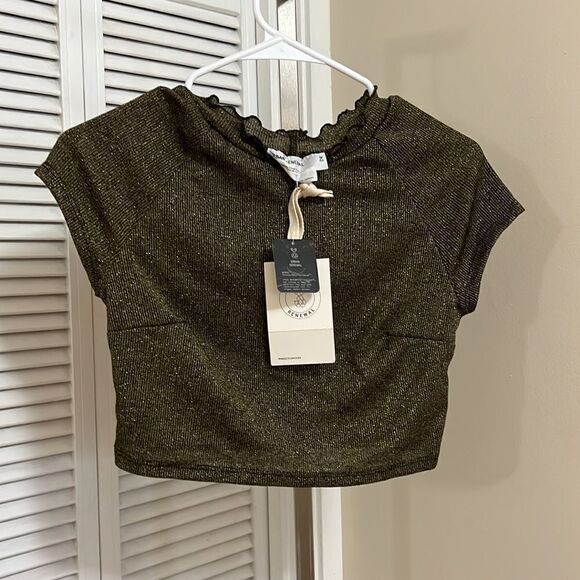 UO top  - Picture 1 of 12